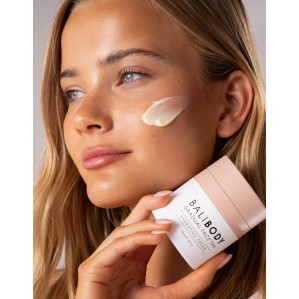 Bali Body Gradual Face Tan - Nawilżający krem do twarzy z stopniowym efektem opalania